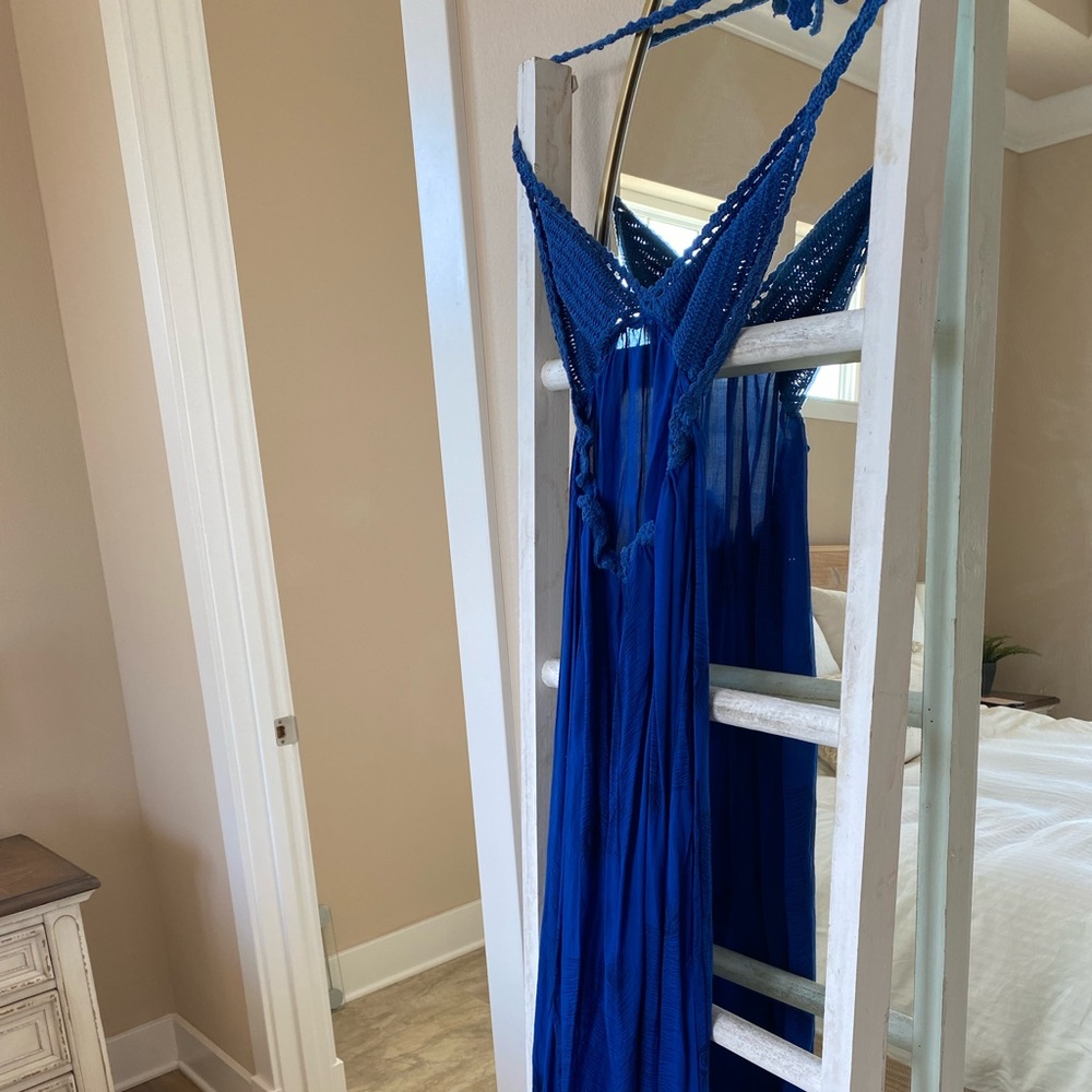Blue backless flowy maxi dress with crochet top